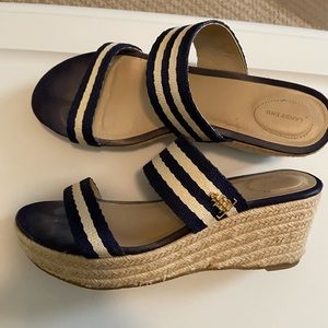 Lands End wedge size 10